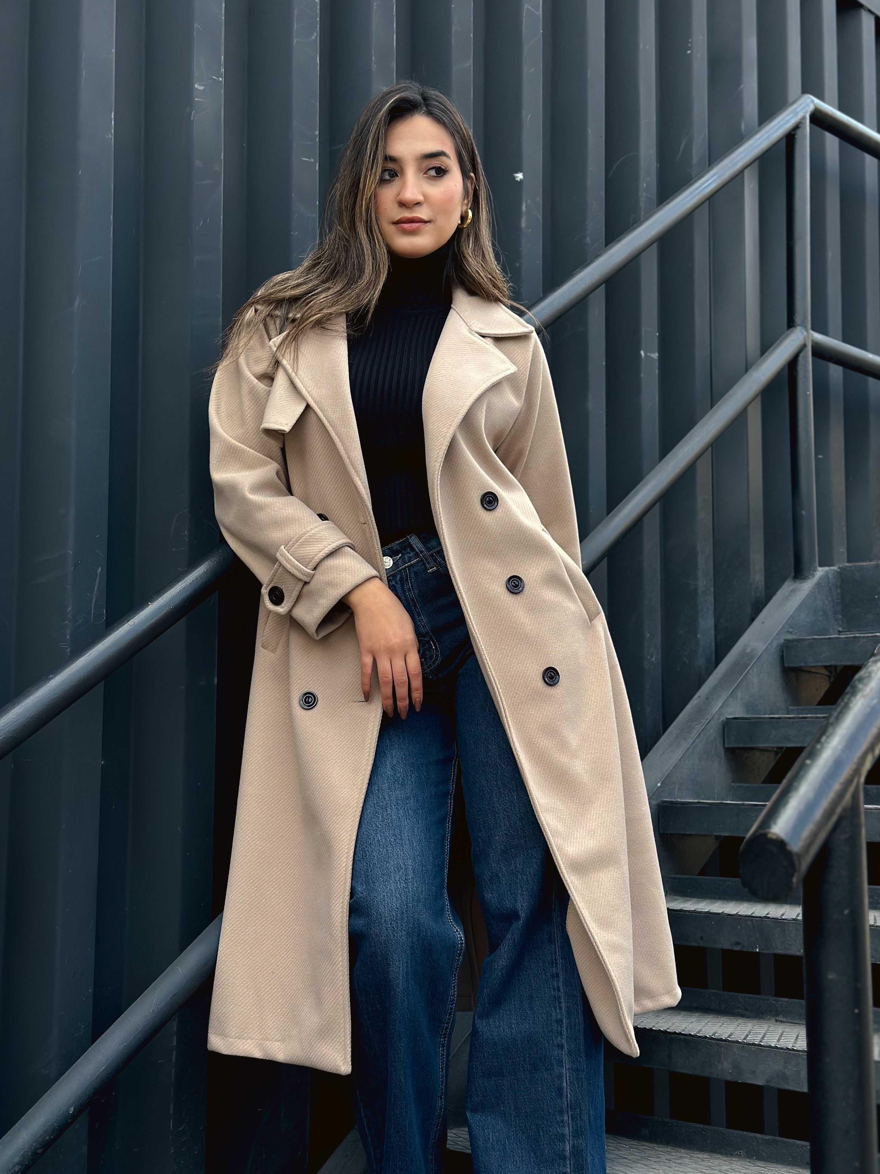TRENCH COAT