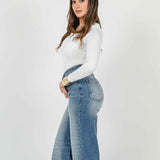 Still Mid Rise Jeans – Blue Wash