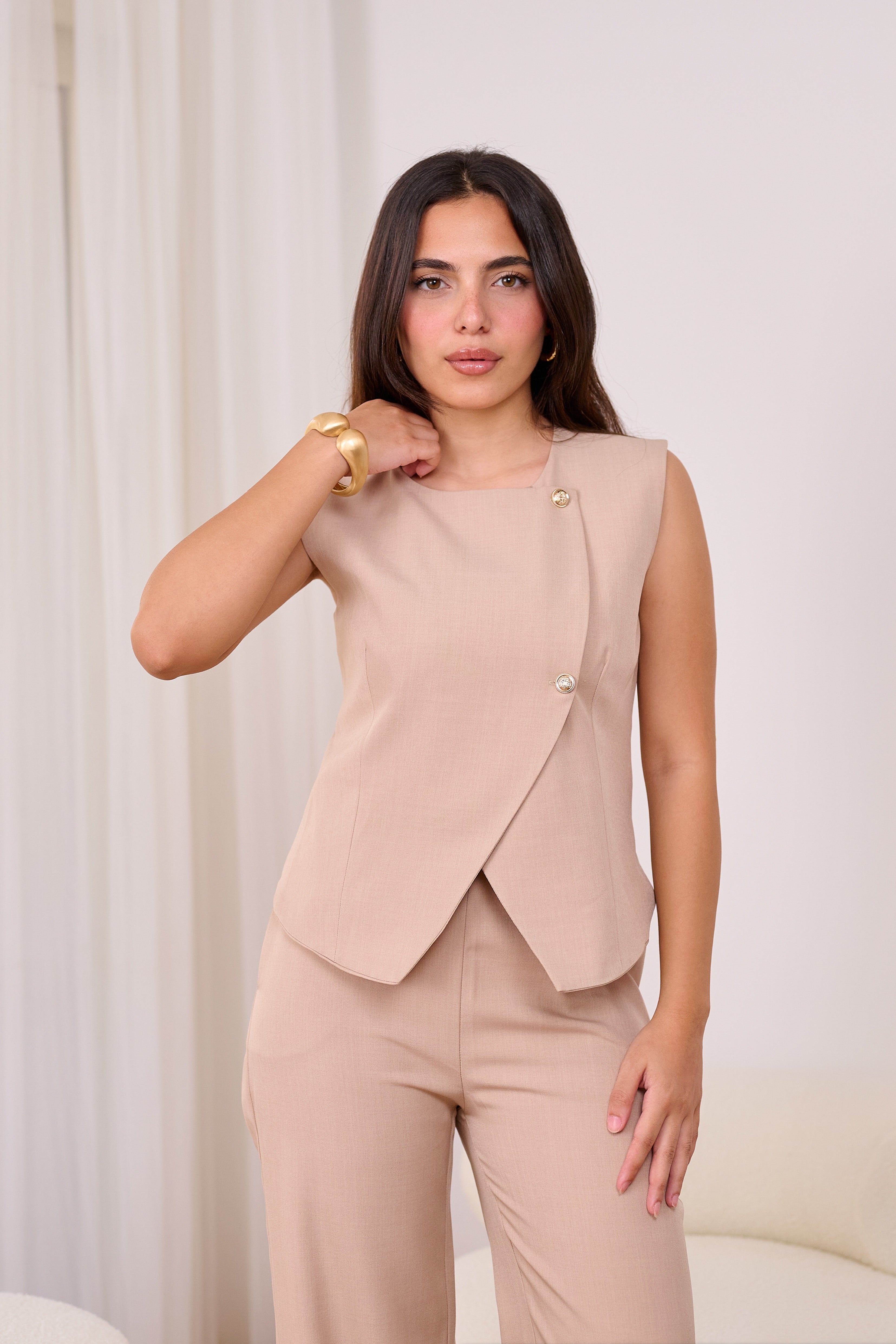 Sleeveless classic set