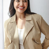 Half Trench coat in beige