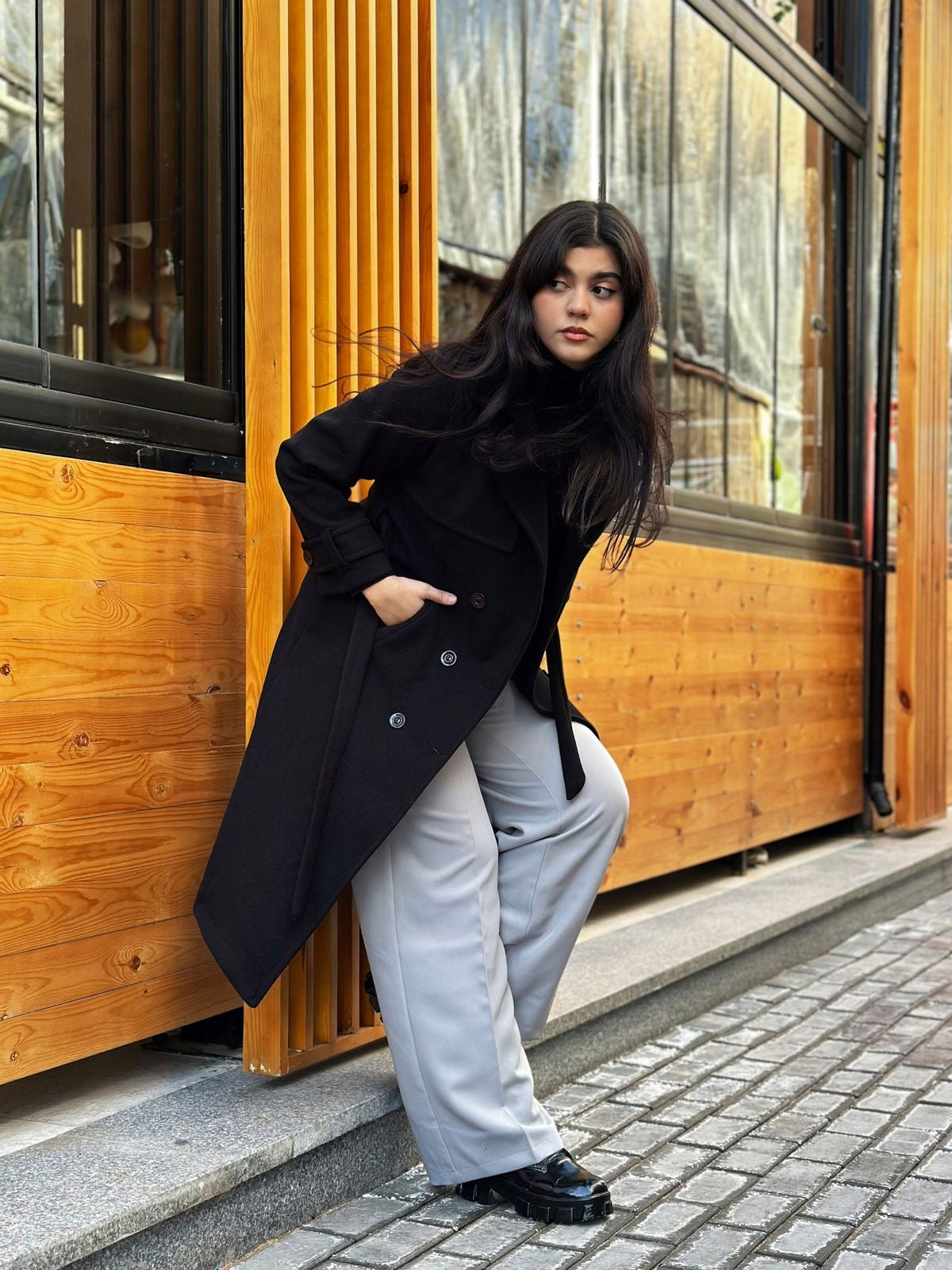 TRENCH COAT